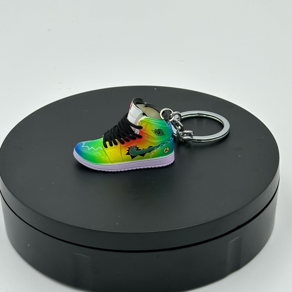 Colorful Shoe Keychain - Picture 2 of 5